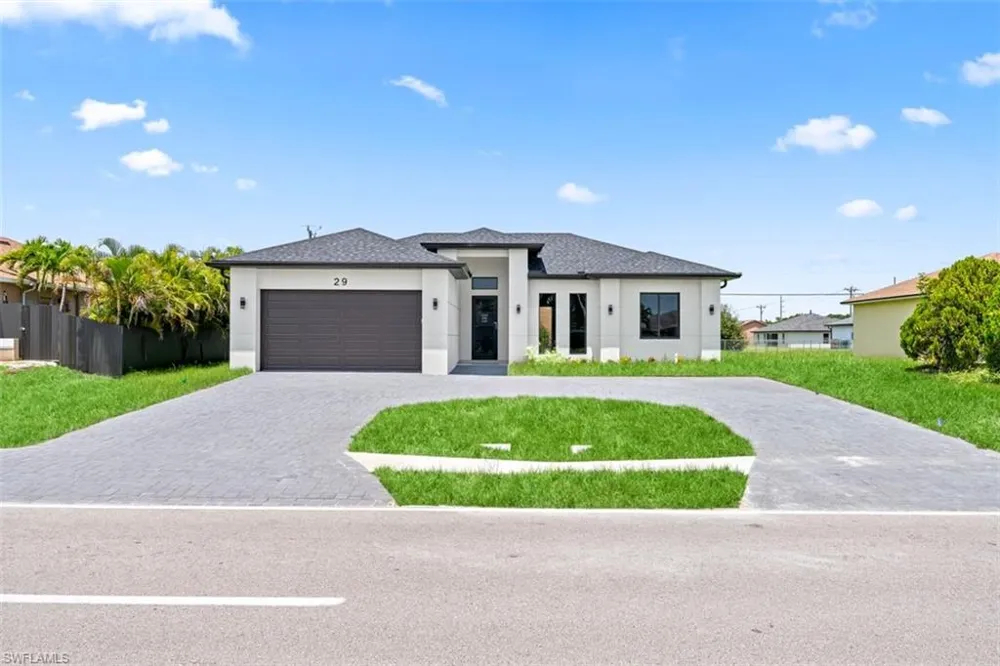 29 Trafalgar Parkway Cape Coral, FL 33991
