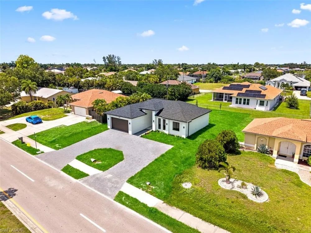 29 Trafalgar Parkway Cape Coral, FL 33991