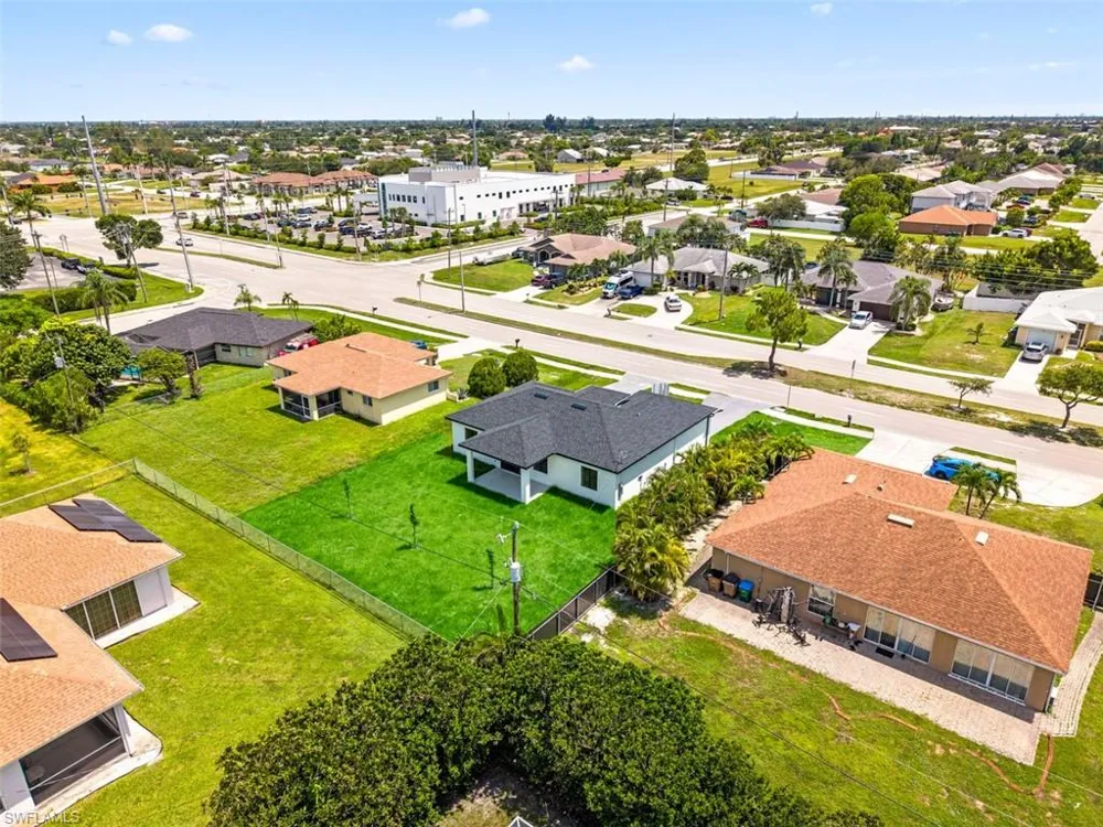 29 Trafalgar Parkway Cape Coral, FL 33991