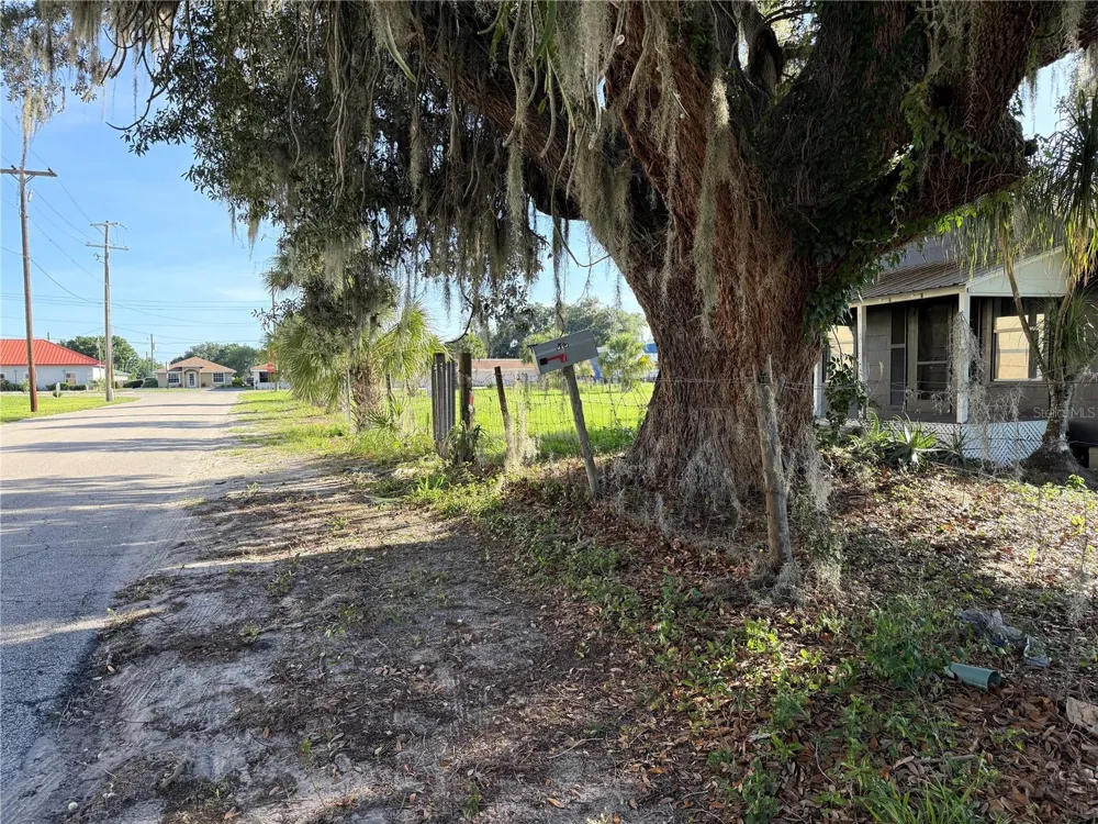 1015 MAKOWSKI ROAD Wauchula, FL 33873