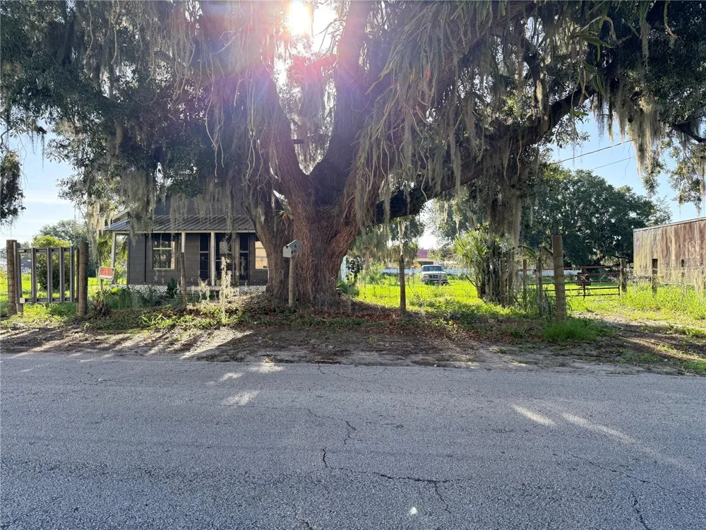 1015 MAKOWSKI ROAD Wauchula, FL 33873