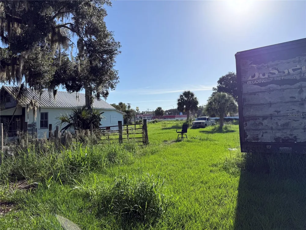1015 MAKOWSKI ROAD Wauchula, FL 33873
