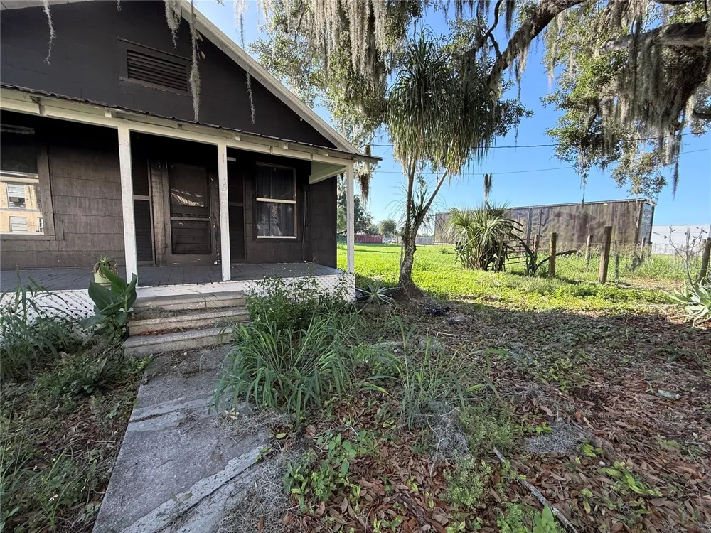 1015 MAKOWSKI ROAD Wauchula, FL 33873
