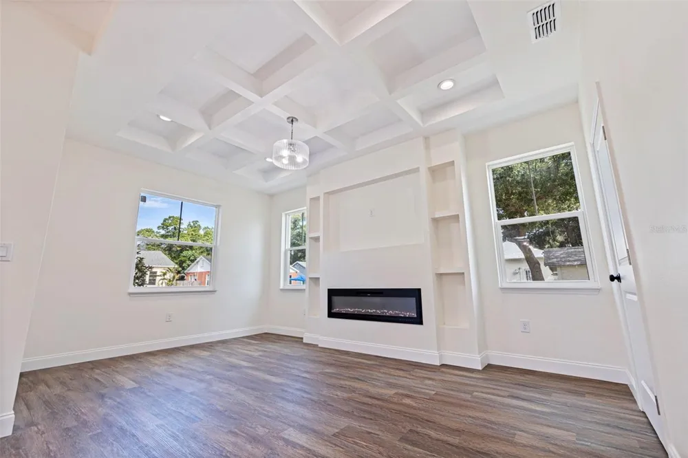 802 18TH STREET S St Petersburg, FL 33712