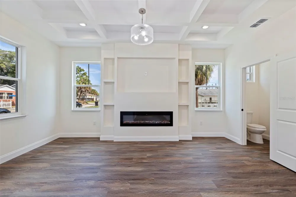 802 18TH STREET S St Petersburg, FL 33712