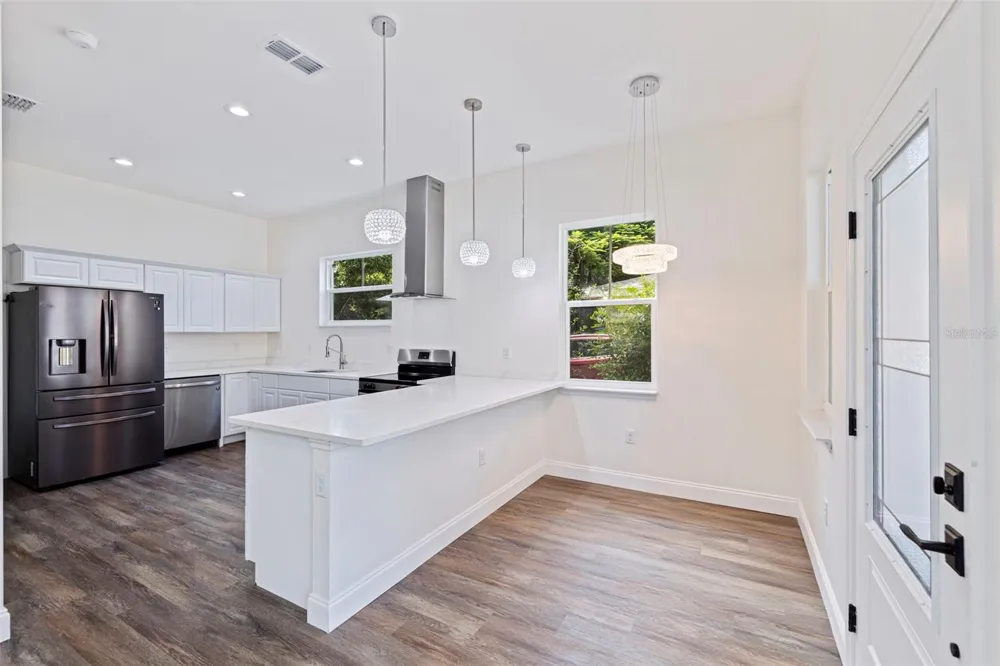 802 18TH STREET S St Petersburg, FL 33712