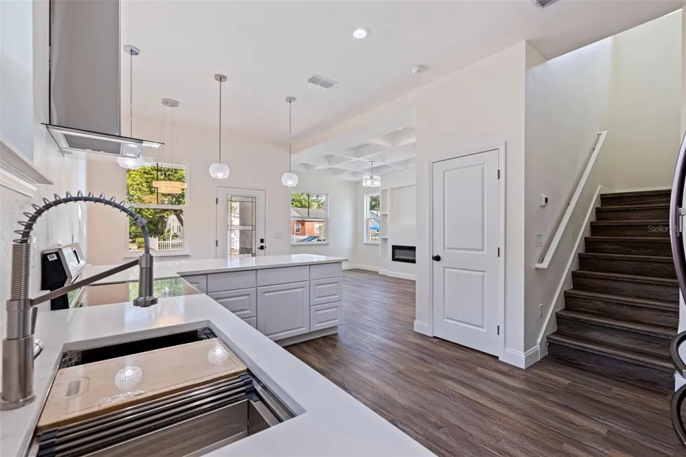 802 18TH STREET S St Petersburg, FL 33712