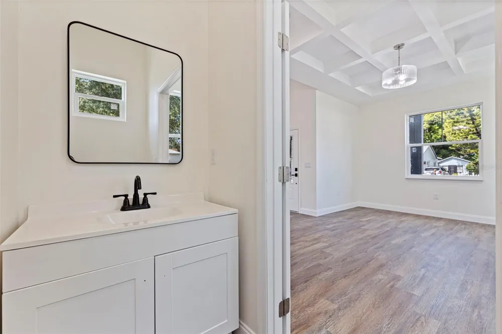 802 18TH STREET S St Petersburg, FL 33712