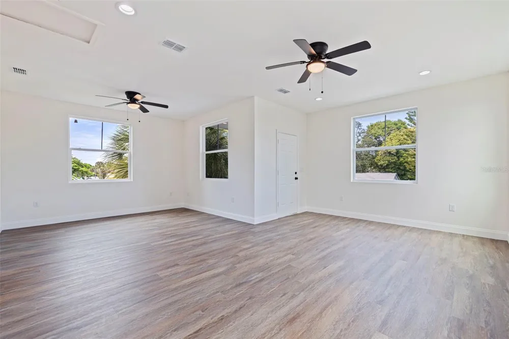 802 18TH STREET S St Petersburg, FL 33712