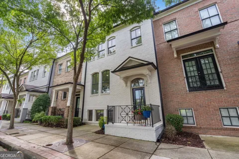 378 Suwanee AVE