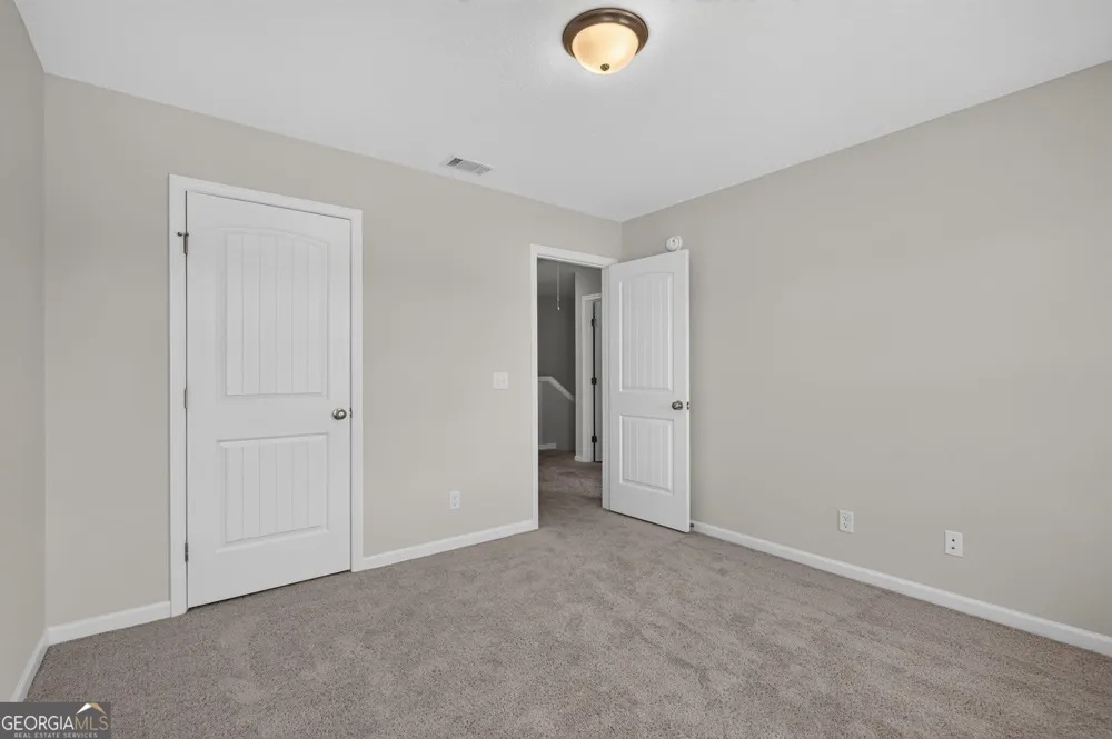 572 Brightleaf CIR Hinesville, GA 31313
