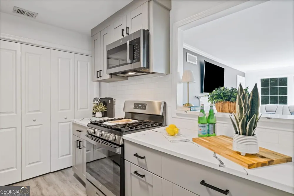 709 Berkeley Woods DR Duluth, GA 30096