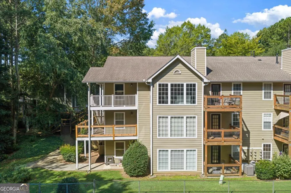 709 Berkeley Woods DR Duluth, GA 30096