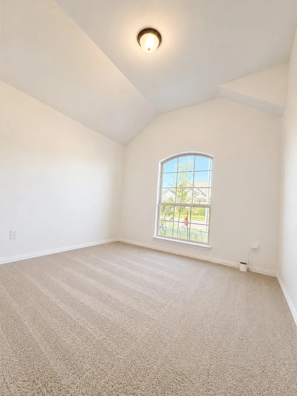384 Biscayne Bay Bend Kyle, TX 78640