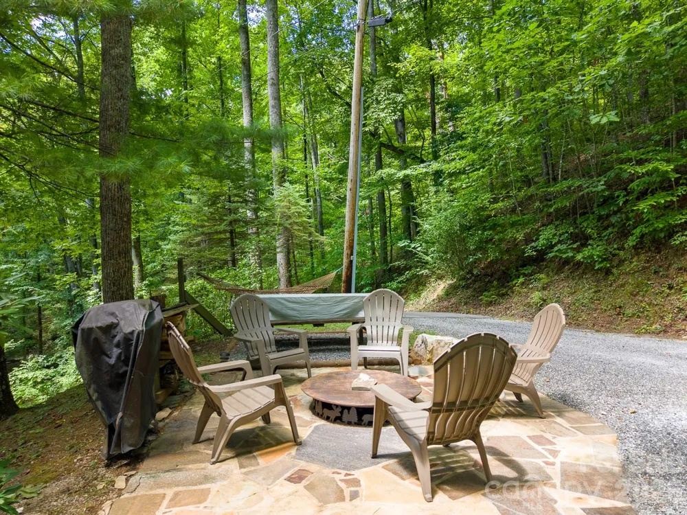 204 Mountain Laurel Drive Bryson City, NC 28713