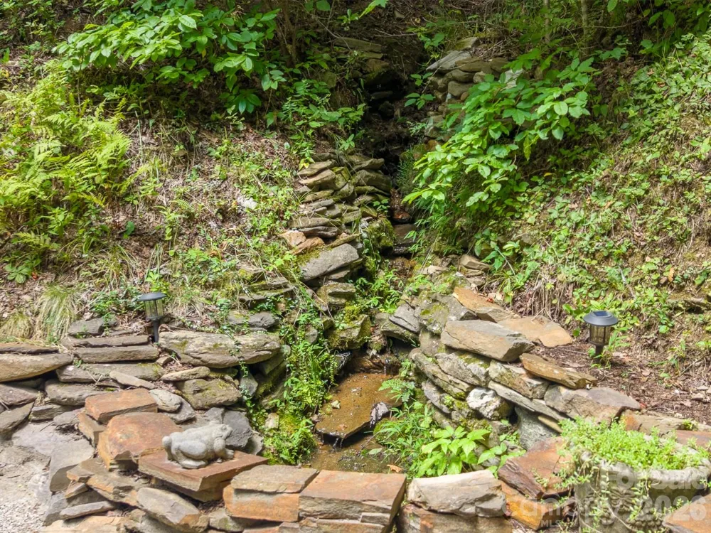 204 Mountain Laurel Drive Bryson City, NC 28713