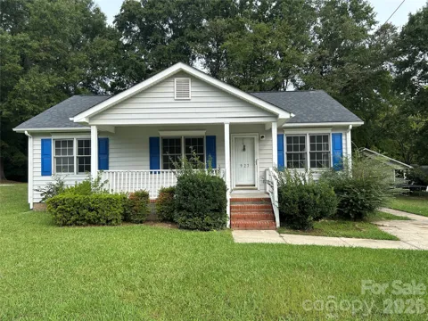 927 Floyd Lane