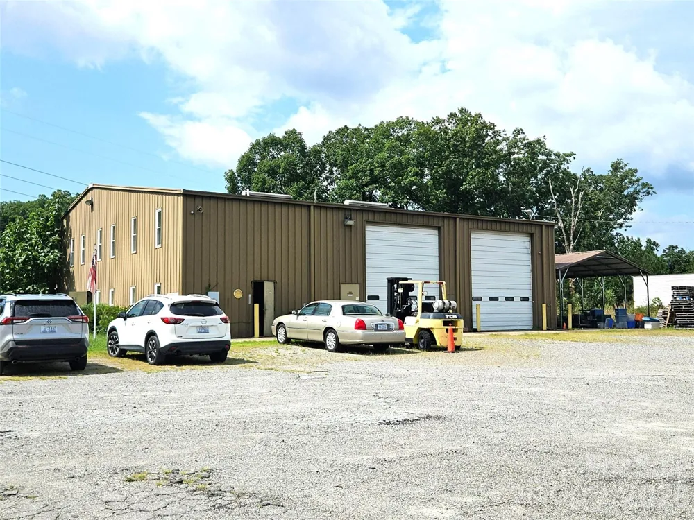 522 Buckeye Access Road Swannanoa, NC 28778