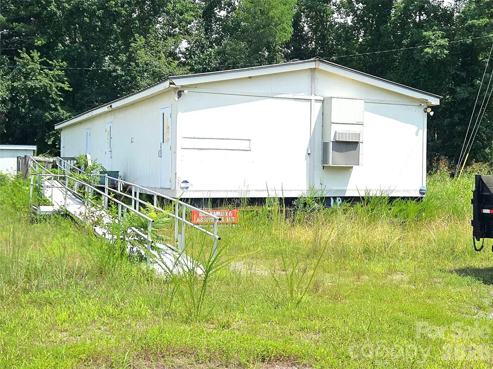 522 Buckeye Access Road Swannanoa, NC 28778