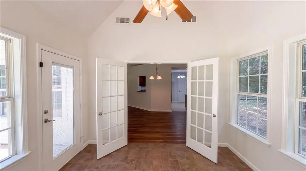 567 Deadwood Trail Locust Grove, GA 30248