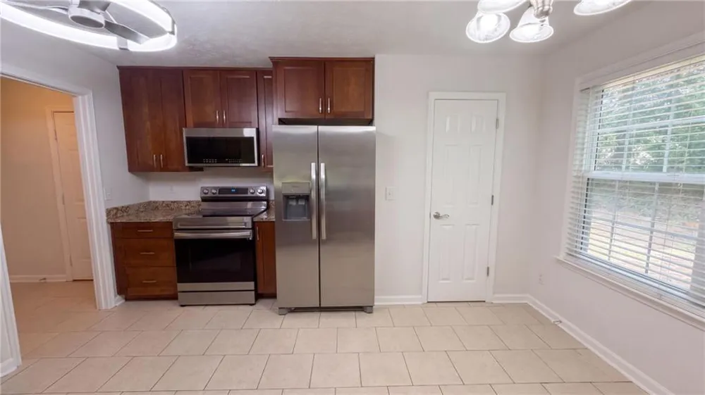 567 Deadwood Trail Locust Grove, GA 30248