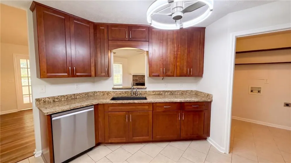 567 Deadwood Trail Locust Grove, GA 30248