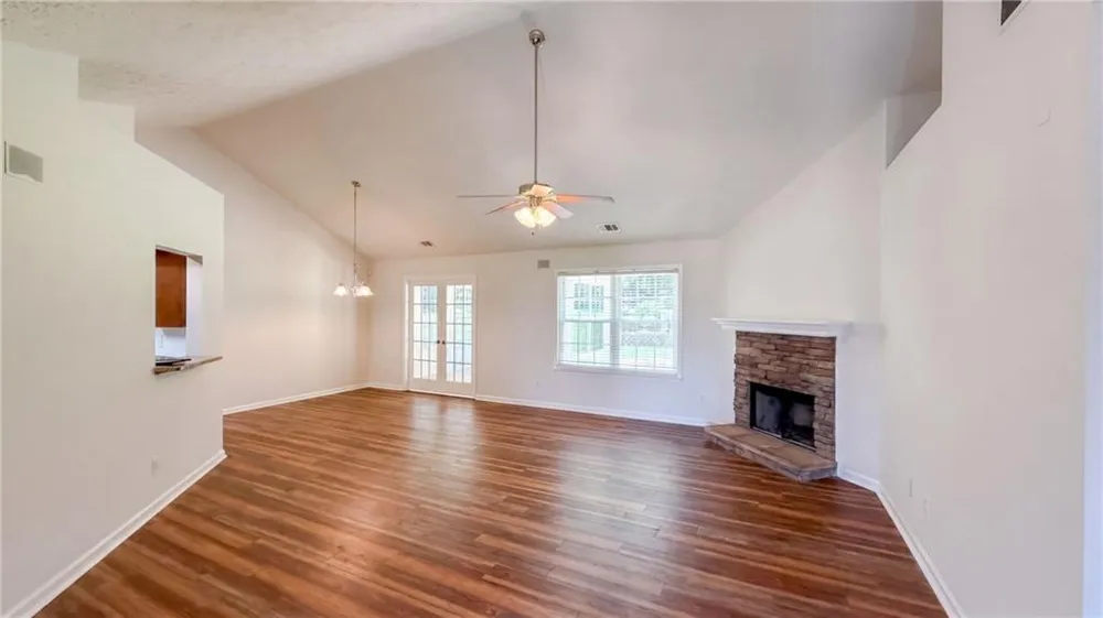 567 Deadwood Trail Locust Grove, GA 30248
