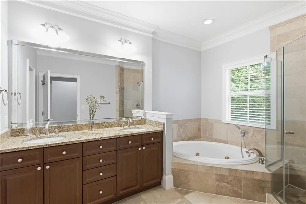 1147 Glenridge Place NE Atlanta, GA 30342