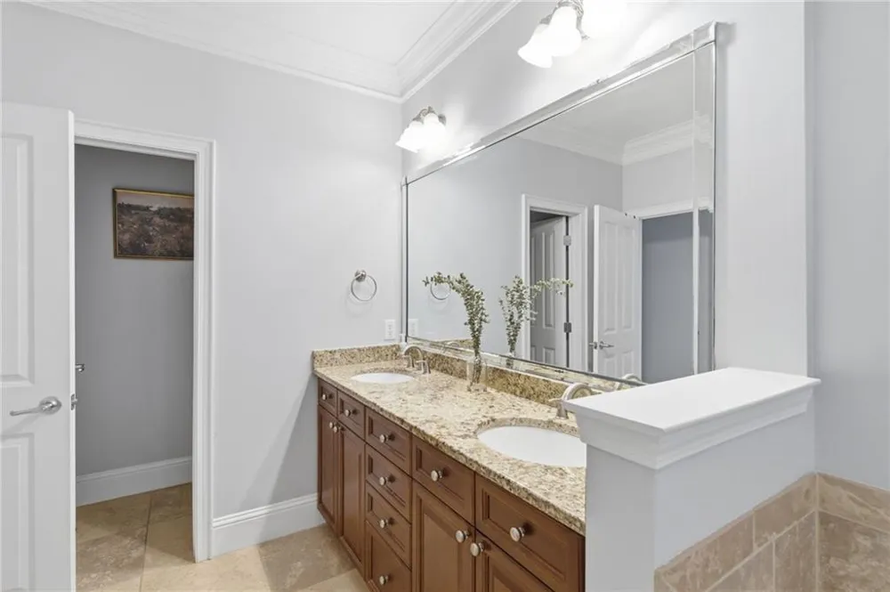 1147 Glenridge Place NE Atlanta, GA 30342