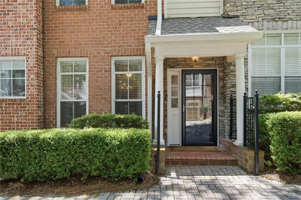 1147 Glenridge Place NE Atlanta, GA 30342