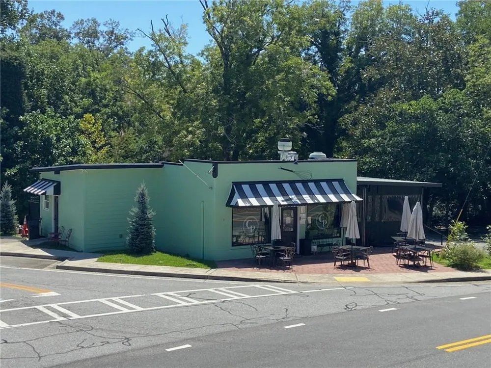 270 Main Street East Dahlonega, GA 30533