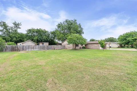 2015 Roberts Drive