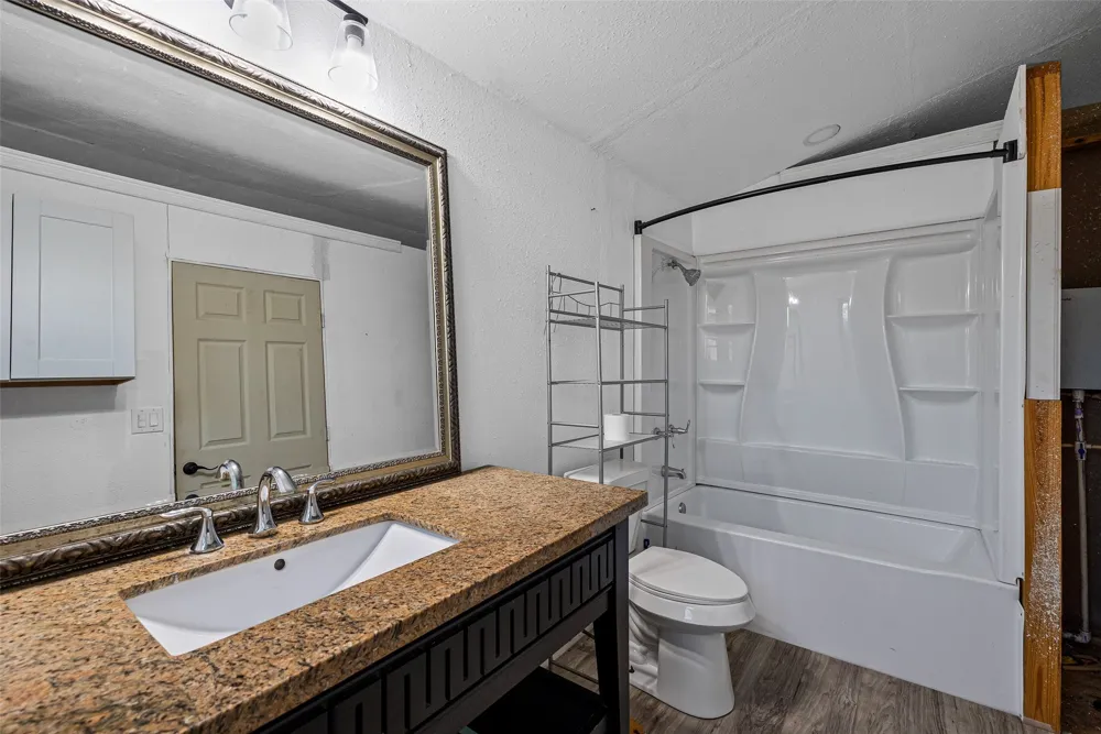 2015 Roberts Drive Granbury, TX 76048