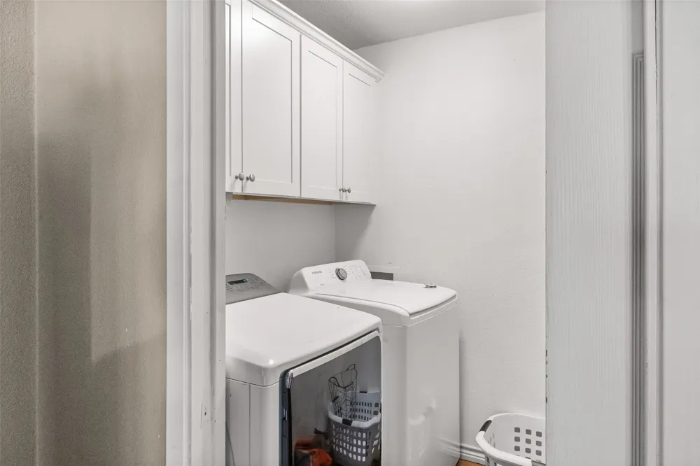 2015 Roberts Drive Granbury, TX 76048