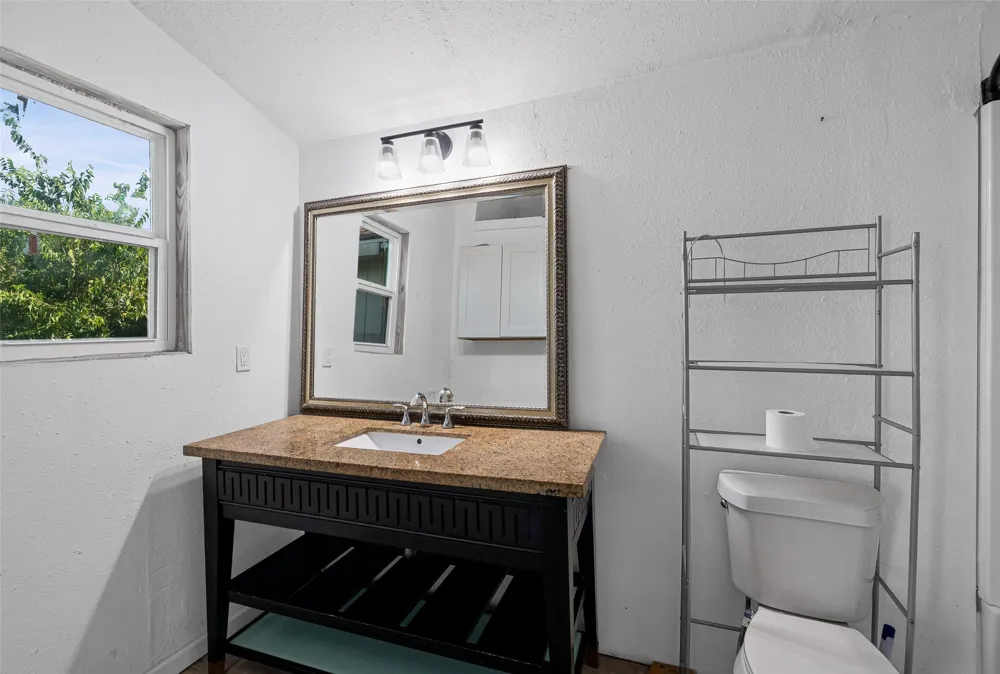 2015 Roberts Drive Granbury, TX 76048