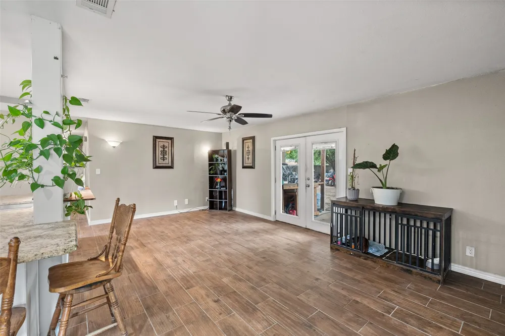 2015 Roberts Drive Granbury, TX 76048