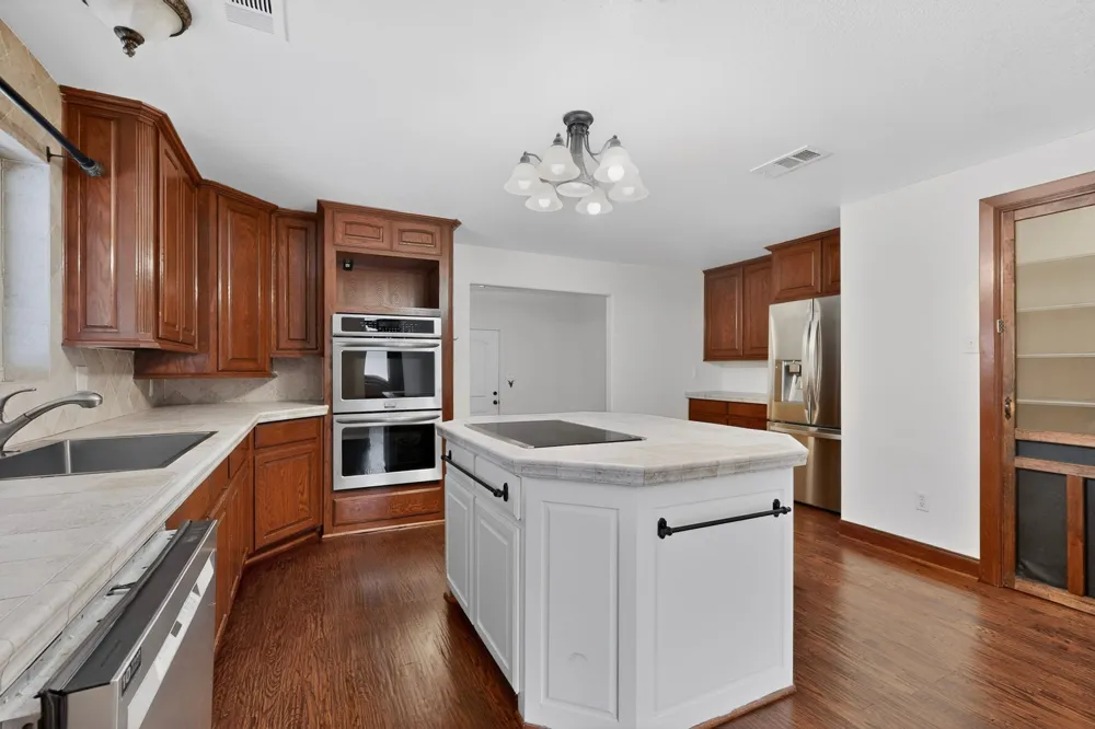 1880 Houston Road Burleson, TX 76028