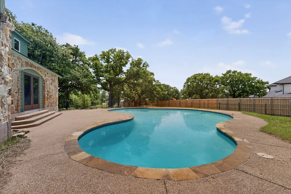 1880 Houston Road Burleson, TX 76028