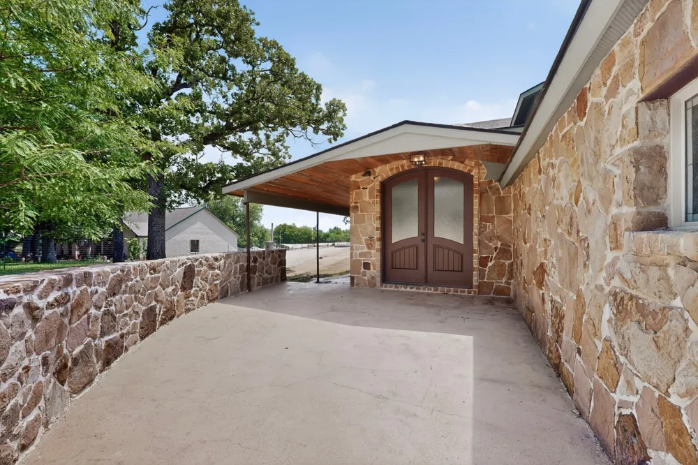 1880 Houston Road Burleson, TX 76028