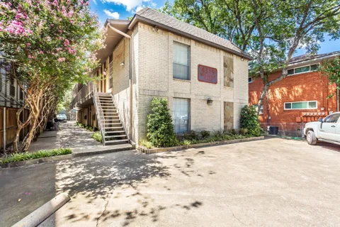 4319 McKinney Avenue #205