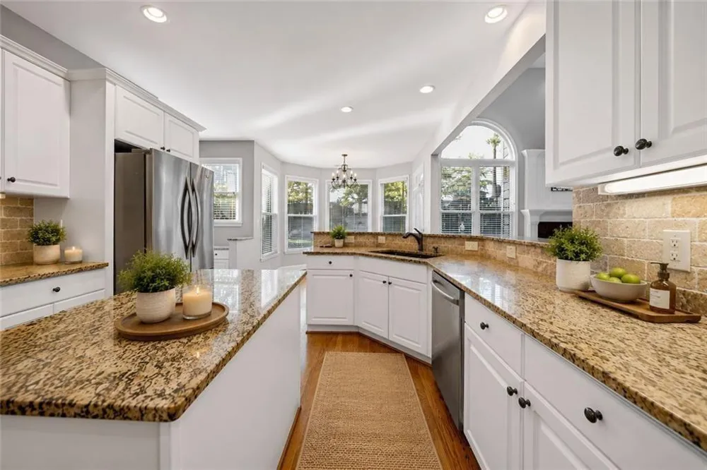 182 Fairway View Crossing Acworth, GA 30101