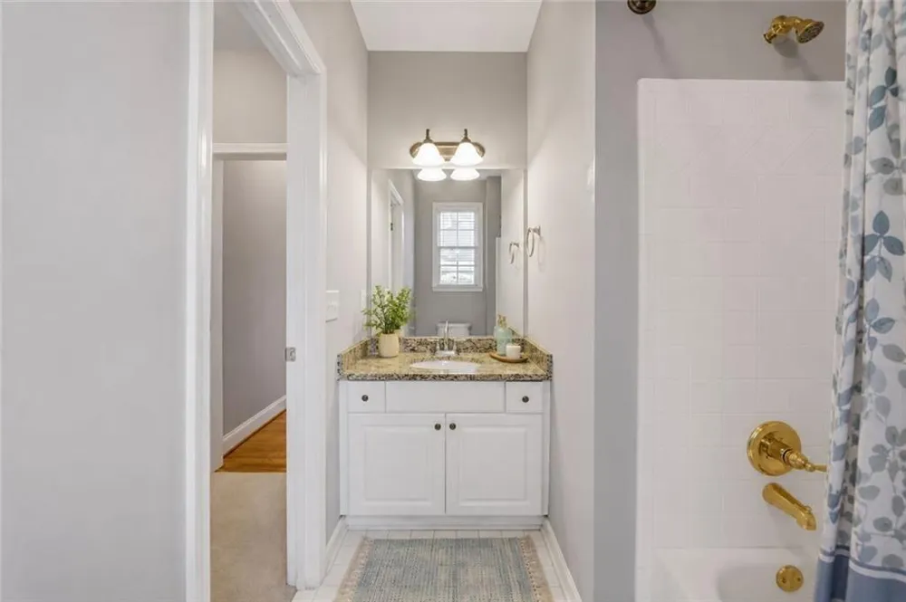 182 Fairway View Crossing Acworth, GA 30101