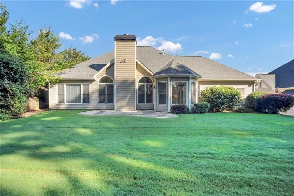182 Fairway View Crossing Acworth, GA 30101