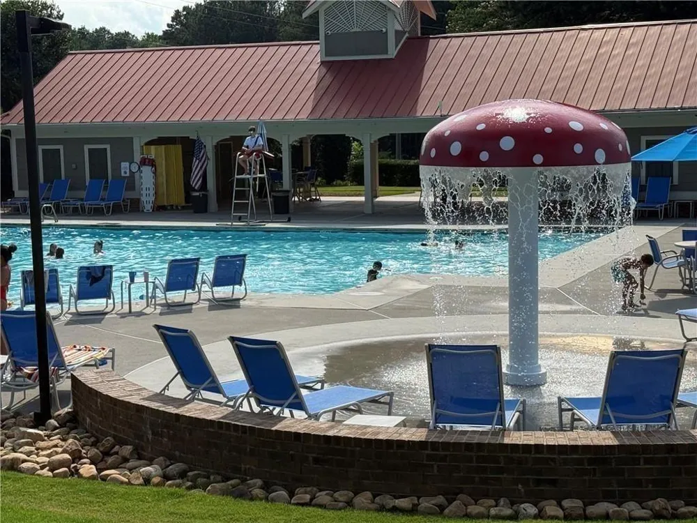 182 Fairway View Crossing Acworth, GA 30101