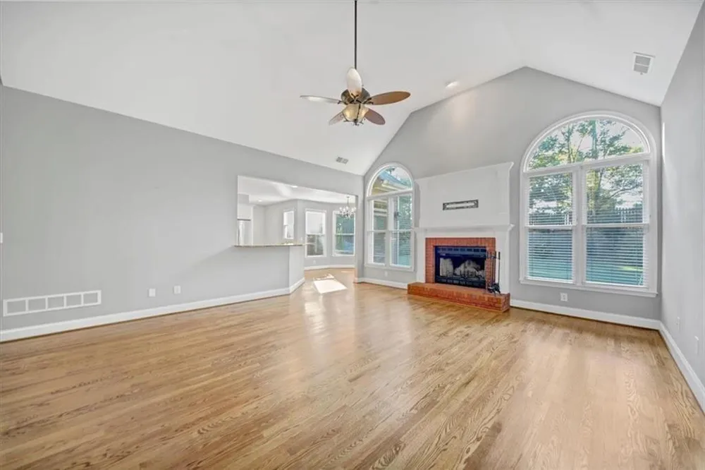 182 Fairway View Crossing Acworth, GA 30101