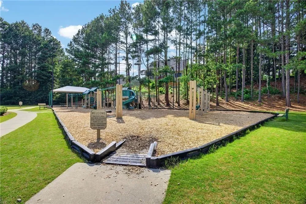 182 Fairway View Crossing Acworth, GA 30101