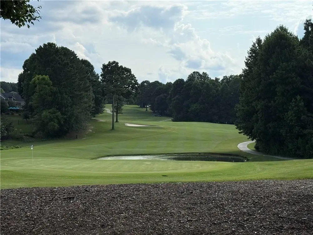 182 Fairway View Crossing Acworth, GA 30101
