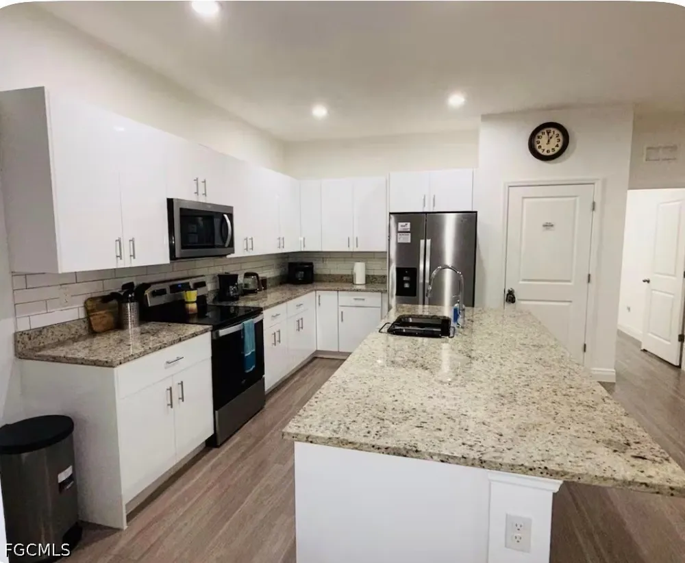 Sherwood Circle Labelle, FL 33935