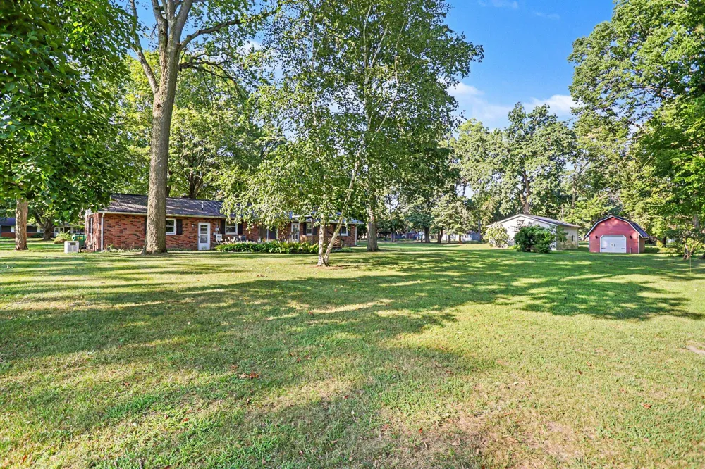340 W Railroad Street Centreville, MI 49032