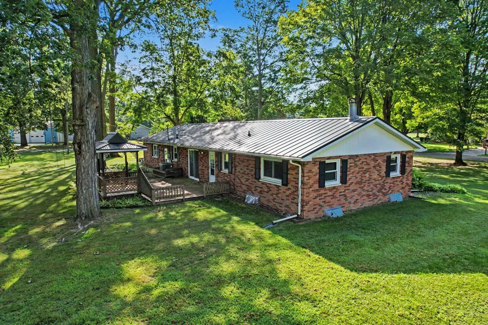 340 W Railroad Street Centreville, MI 49032